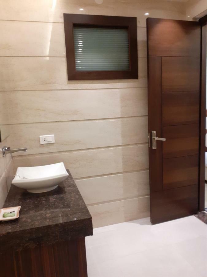 Taj Sojourn Bed and Breakfast Agra  Εξωτερικό φωτογραφία