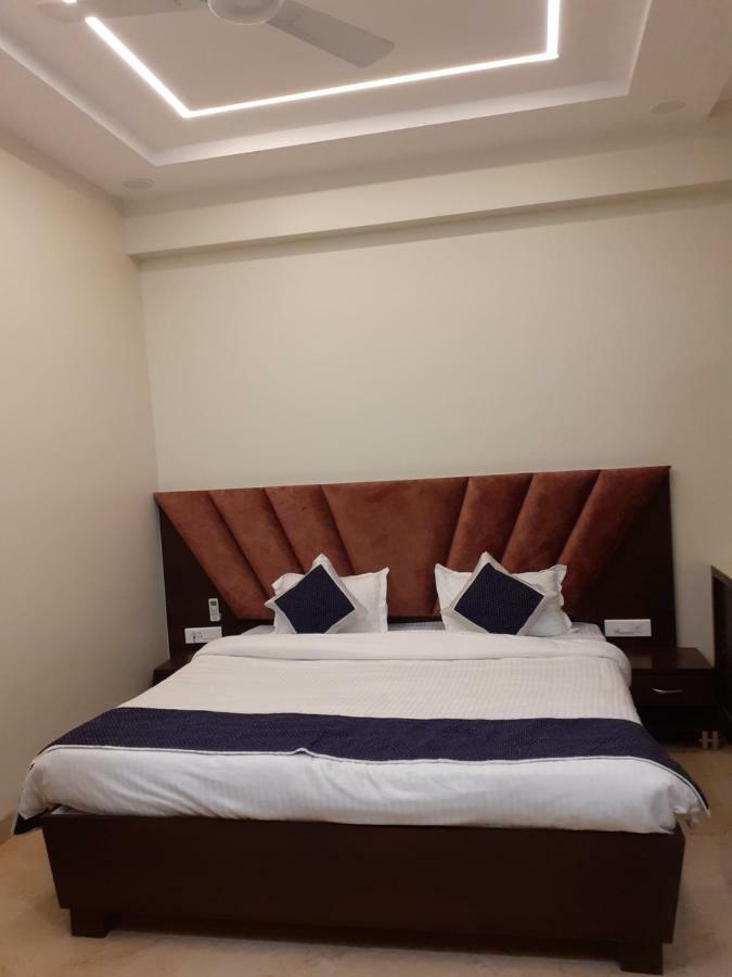 Taj Sojourn Bed and Breakfast Agra  Εξωτερικό φωτογραφία